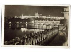 Praha Hradčany při slavnostním osvětlení   
