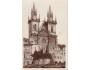 PRAHA STAROM. NÁM. HUSŮV POMNÍK TÝNSKÝ CHRÁM BEZ N. °PB440