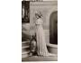 žena s džbánem poštou prošlá r.1909 N18