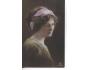 ŽENA-ATELIÉRY FRANCIE / r.1913 / M399-67