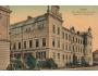 HOŘICE C.K. ŠKOLA SOCHAŘ. KAMEN. r. 1908 BEZ NAKL °HE34
