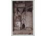 Pernštejn  vchod do hradu 1936 nepoužitá pohlednice