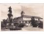 Lázně Poděbrady Jiřího pomník a zámek r.1944 °51916