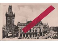 Praha - Representační dům a Prašná brána - tramvaj - auta