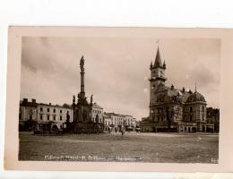 Uničov s obchody a radnicí  r.1945 prošlá,U9/14