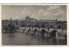 Praha  Karlův most a Hradčany  MF ***3033