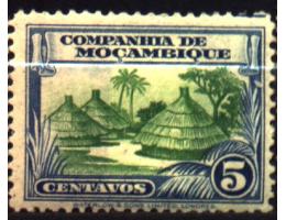 Mozambik společnost 1937 Vesnice domorodců, Michel č.202 (*