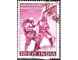 Indie 1965 Indové na Mt. Everestu, Michel č.389 raz.