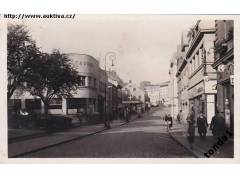 NOVÁ PAKA ULICE  RESTAURACE  BAŤA cca r. 1930  JKR °53957V